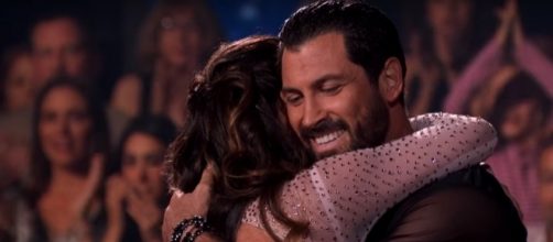 Maks Chmerkovskiy gives Vanessa Lachey a hug after 'DWTS' performance. (Image Credit: Dancing with the Stars/YouTube)