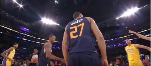 Rudy Gobert on Tuesday night against the Lakers (Image Credit: MLG Highlights/YouTube)