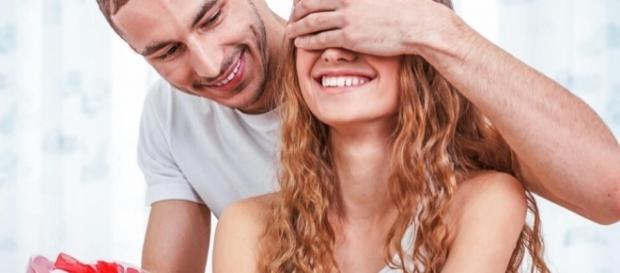 8 sinais que mostram que ele quer casar com você! 8 sinais que mostram que ele quer casar com você!