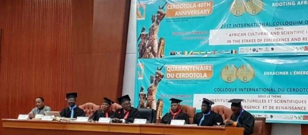 Colloque constitué de Savants universitaires dans le pannel (c) CERDOTOLA Colloque constitué de Savants universitaires dans le pannel (c) CERDOTOLA