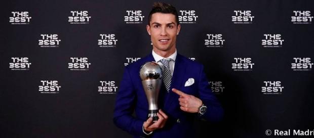 Ronaldo, entre los tres candidatos al Premio The Best al jugador de la FIFA de 2017 Ronaldo, entre los tres candidatos al Premio The Best al jugador de la FIFA de 2017