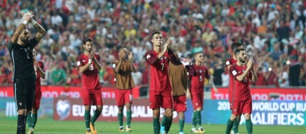 Seleção carimba o acesso ao Mundial 2018 (Via - OJOGO) Seleção carimba o acesso ao Mundial 2018 (Via - OJOGO)