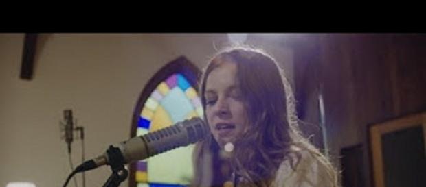 UK Folk artist Jade Bird made a bold impression in her network TV debut on Stephen Colbert. Screencap JadeBirdVEVO/YouTube UK Folk artist Jade Bird made a bold impression in her network TV debut on Stephen Colbert. Screencap JadeBirdVEVO/YouTube
