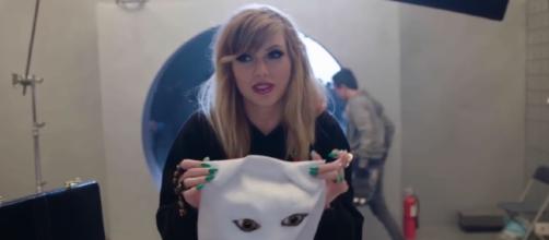 Taylor Swift announces "The Swift Life," her first social app. YouTube/Clevvernews