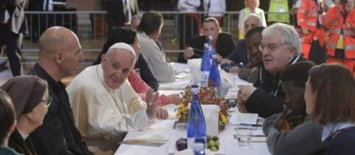 Durante il pranzo con il Papa due detenuti napoletani ne approfittano per scappare