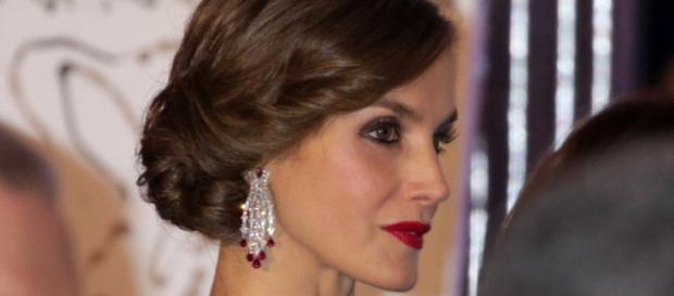 Doña Letizia estrena peinado con motivo del 30 aniversario del ... - totumrevolutum.es Doña Letizia estrena peinado con motivo del 30 aniversario del ... - totumrevolutum.es