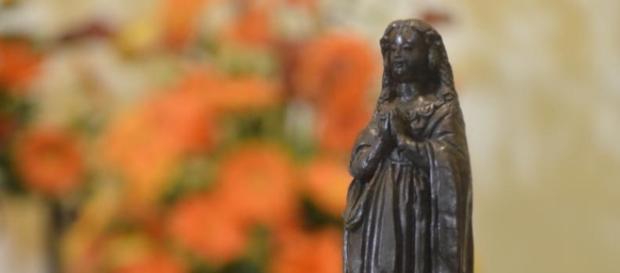 O Brasil celebra 300 anos da aparição da imagem de Nossa Senhora Aparecida O Brasil celebra 300 anos da aparição da imagem de Nossa Senhora Aparecida