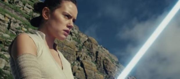 Rey wields Luke Skywalker's lightsaber in 'Star Wars: The Last Jedi." (Photo:YouTube/Star Wars) Rey wields Luke Skywalker's lightsaber in 'Star Wars: The Last Jedi." (Photo:YouTube/Star Wars)