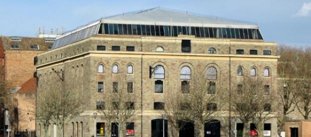 The Arnolfini in Bristol. Bristol’s leading contemporary art gallery – Wikipeidia commons The Arnolfini in Bristol. Bristol’s leading contemporary art gallery – Wikipeidia commons