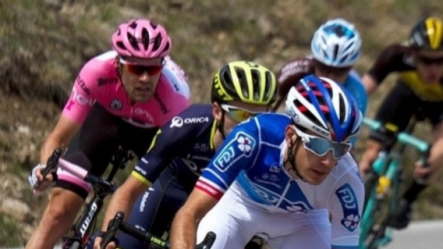 Tom Dumoulin in maglia rosa al Giro d'Italia