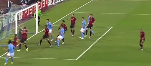 Manchester City last hosted Napoli in 2011 Chamipons league [Image via: sp0rtHD/YouTube]