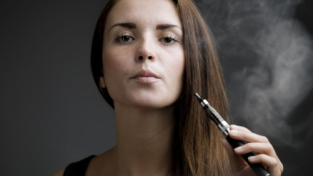 Cigarette électronique : certains parfums seraient plus dangereux ... - topsante.com