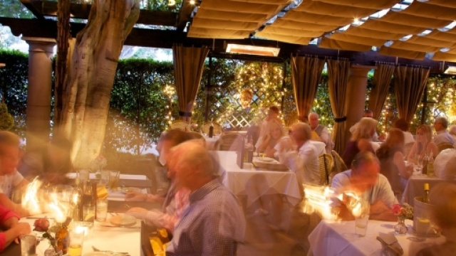 Crisi di epilessia al ristorante, la sorprendente reazione della titolare