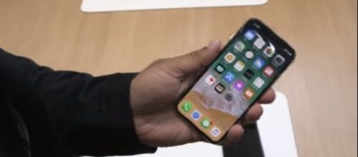 iPhone X: Now, hide notifications from unknown faces--Image via:The Verge/YouTube screenshot