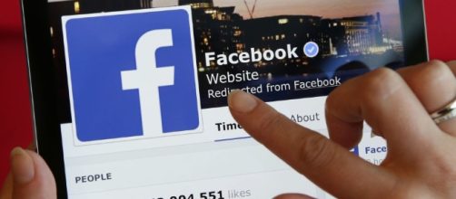 Suicidio, ecco come Facebook può aiutare a prevenirlo - cosmopolitan.it