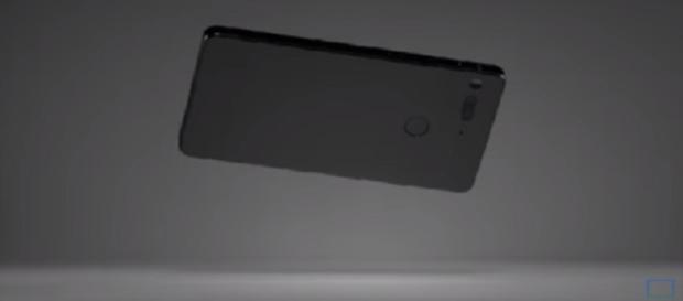 Razer’s first smartphone to spotted on benchmarking website. Image via: CTNtechnologynews/YouTube screenshot Razer’s first smartphone to spotted on benchmarking website. Image via: CTNtechnologynews/YouTube screenshot