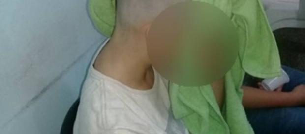 Mulher é vítima de violência doméstica Mulher é vítima de violência doméstica