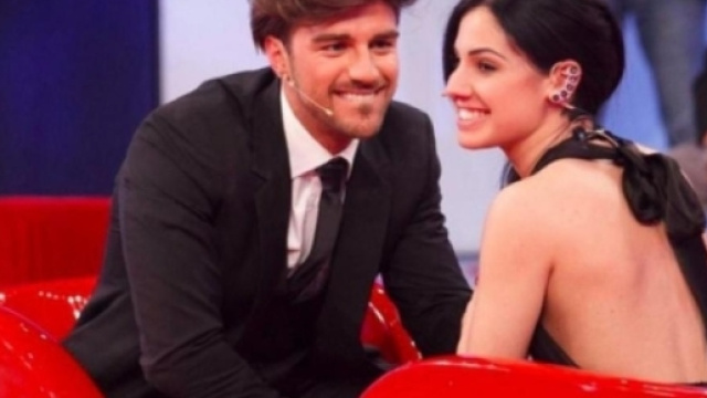 Andrea e Giulia: spuntano foto della ragazza con un altro uomo.