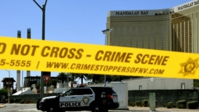 La fusillade lors du concert à proximité du Mandalay Bay à Las Vegas - [liberation.fr]