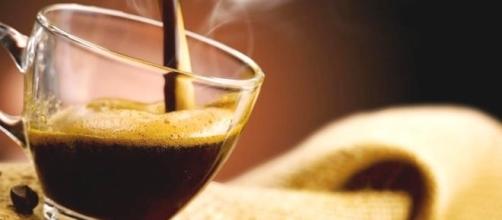 il consumo regolare di caffè contrasta la sindrome metabolica.