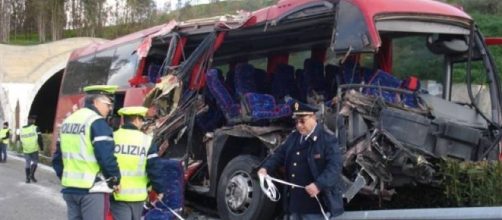 Calabria, autobus coinvolto in un sinistro: muore conducente. (Foto di repertorio)