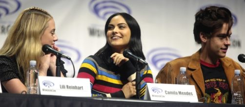 Camila Mendes at San Diego Comic Con. [Image Credit: Gage Skidmore/Flickr]