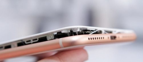 Un Apple iPhone 8 Plus explota durante la carga | HD Tecnología - hd-tecnologia.com