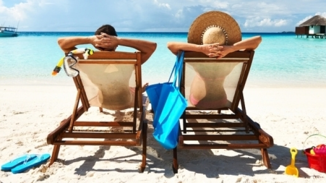 Une entreprise offre 5000€ à ses employés pour qu'ils partent en vacances - [eccireland.ie]