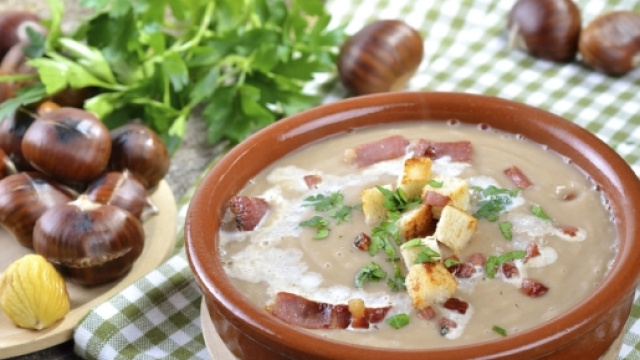Zuppa di fagioli e castagne, piatto che richiamo i sapori autunnali