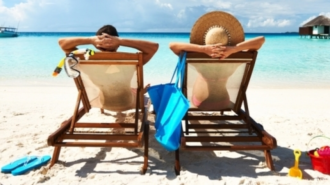 Une entreprise offre 5000€ à ses employés pour qu'ils partent en vacances - [eccireland.ie]