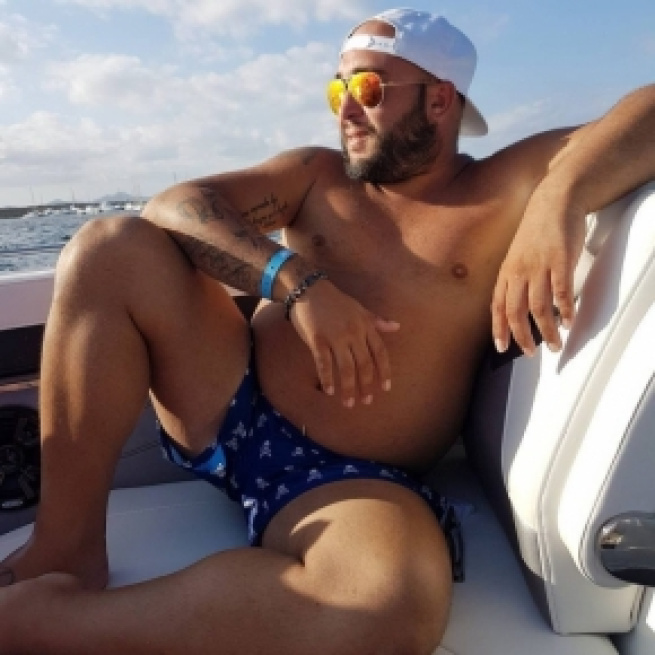Kiko Rivera disfrutando de verano.