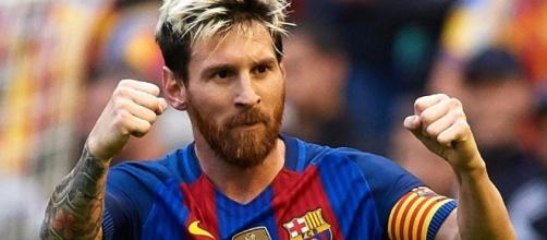 Barcelona superstar Lionel Messi donates £200,000 to youth club in ... - thesun.co.uk