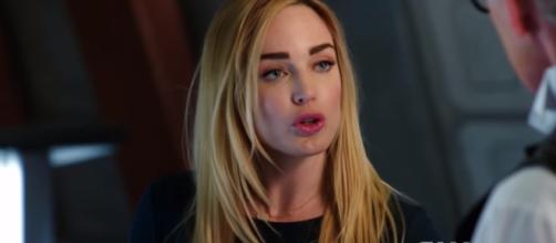 Who does Sara not need help from in 'Legends of Tomorrow'? [Image via TVpromosdd/YouTube screencap]