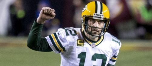 Aaron Rodgers 2015-2016 playoffs [Image by Keith Allison|Wikimedia Commons| Cropped | CC BY-SA 2.0 ]