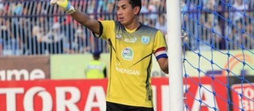 Indonesian footballer Choirul Huda dies after collision with ... - hindustantimes.com