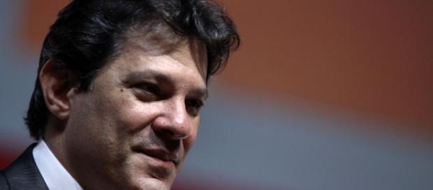 Ex-prefeito ainda não sabe para onde vai em 2018. Ex-prefeito ainda não sabe para onde vai em 2018.