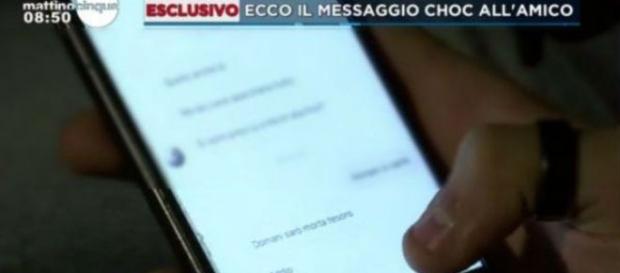 Il messaggio arrivato all'amico della 17 enne aggredita Il messaggio arrivato all'amico della 17 enne aggredita