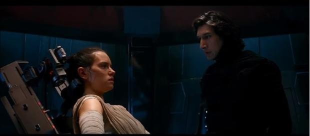 Kylo Ren Interrogates Rey - Entire Scene | Image Credit: thelostgirl101/YouTube Kylo Ren Interrogates Rey - Entire Scene | Image Credit: thelostgirl101/YouTube