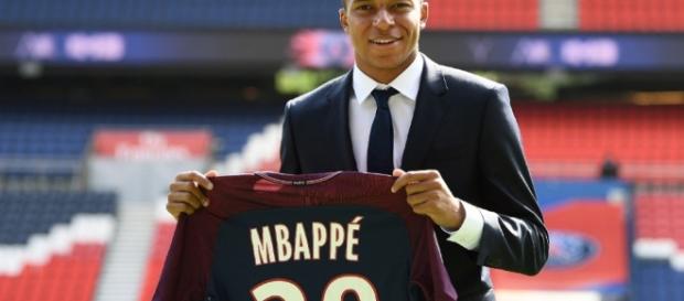 Révélations à propos du transfert de Mbappé au PSG Révélations à propos du transfert de Mbappé au PSG