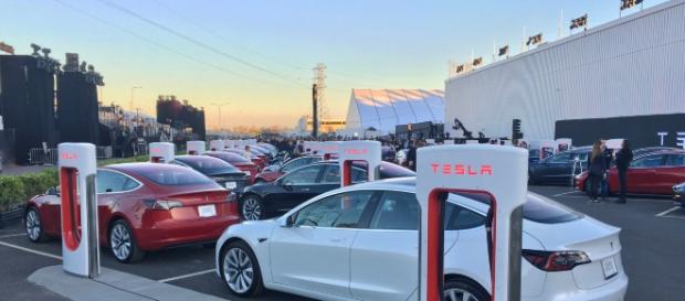 Tesla Model 3 production issues worry experts and consumers alike. (Image Credit: Steve Jurvetson/Wikipedia) Tesla Model 3 production issues worry experts and consumers alike. (Image Credit: Steve Jurvetson/Wikipedia)