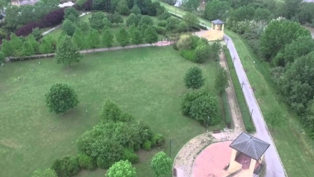 Al parco dell'Ambrogiana di Montelupo Fiorentino una minorenne &egrave; stata ferocemente aggredita.