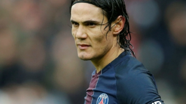 Cavani, des amendes qui posent problème - Football - Sports.fr - sports.fr