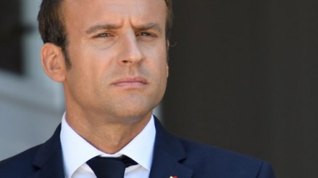 R&eacute;forme du code du travail, APL, emplois aid&eacute;s, terrorisme... Ce ... - challenges.fr