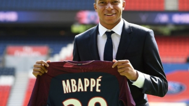 R&eacute;v&eacute;lations &agrave; propos du transfert de Mbapp&eacute; au PSG