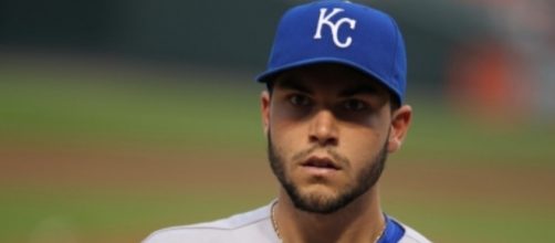 Eric Hosmer will likely receive a large deal in free agency. Image Source: Wikimedia Commons