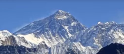 Top four highest mountains in the world{image via oscarz21/YouTube screencap}