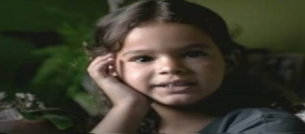 Bruna Marquezine participou de campanha ainda criança. Bruna Marquezine participou de campanha ainda criança.