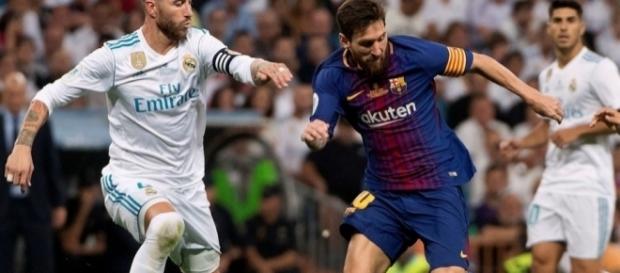 Lionel Messi y Sergio Ramos en el campo - clarin.com Lionel Messi y Sergio Ramos en el campo - clarin.com