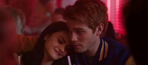 Archie and Veronica are safe from the Riverdale terrors, for now. (The CW/YouTube)