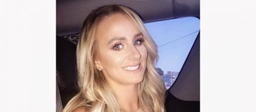 Leah Messer shows off her look on the way to the MTV Video Music Awards. [Photo via Facebook]